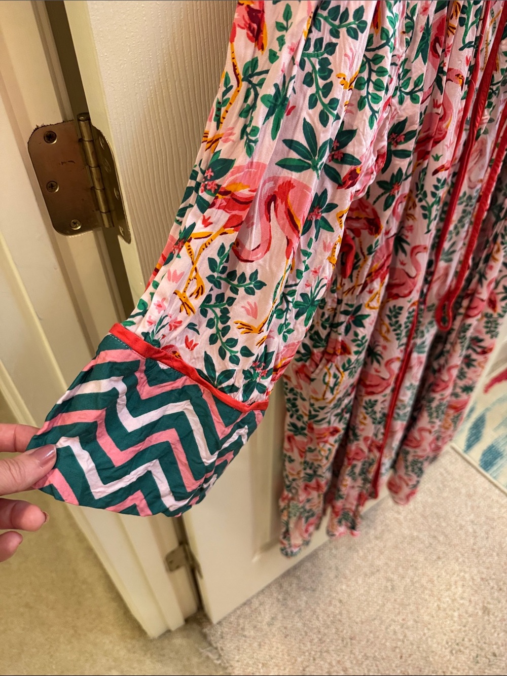 Printfresh Pink Flamingo & Green Leaf Lightweight Robe - Picture 3 of 4